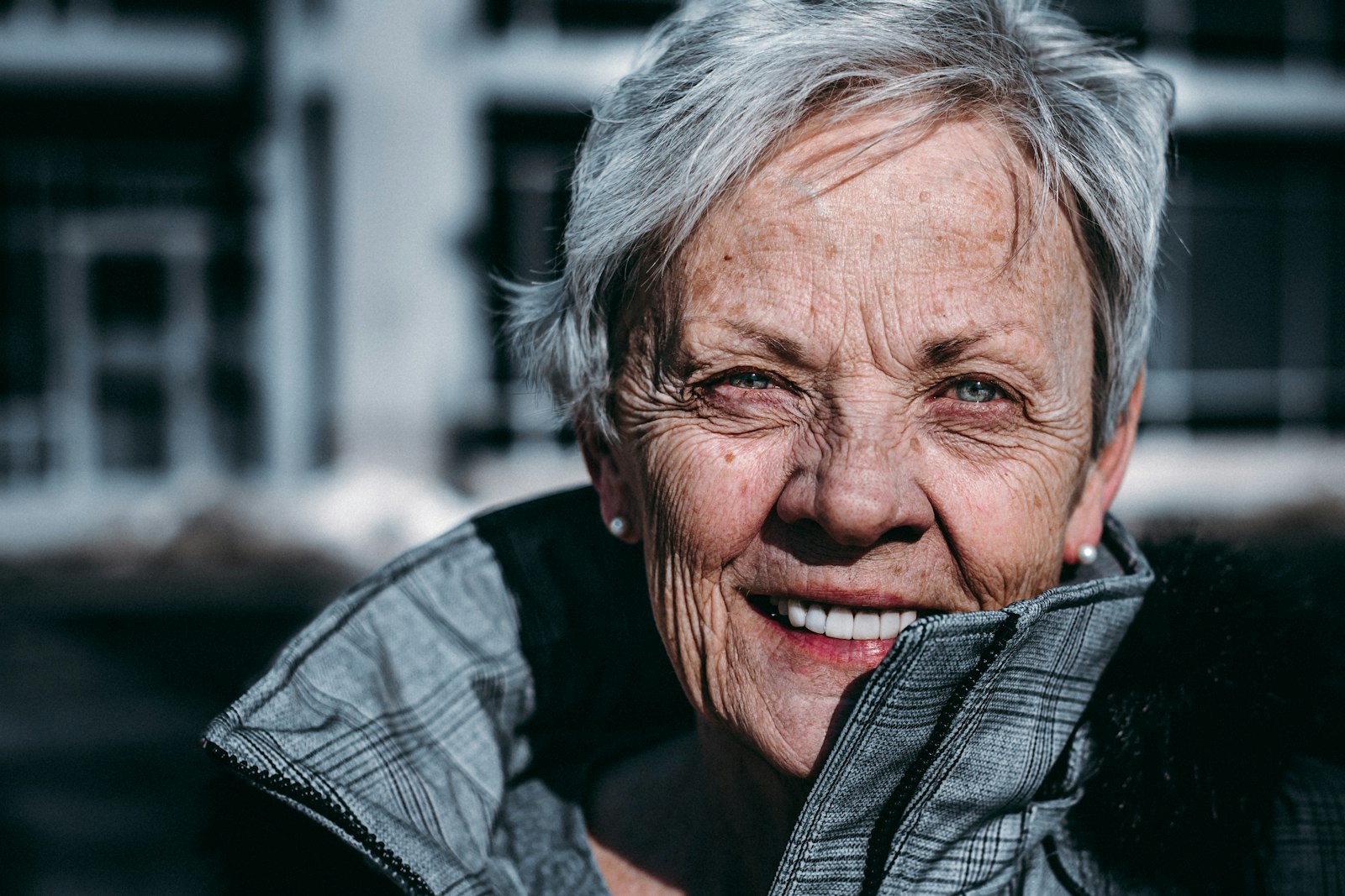 Menopause Weight Gain: Benefits & Side Effects